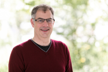 Ein Porträtfoto von Michael Blum, Senior Community Manager bei BKW