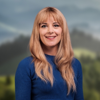 Vera In-Albon, Verantwortliche Digitale Kommunikation